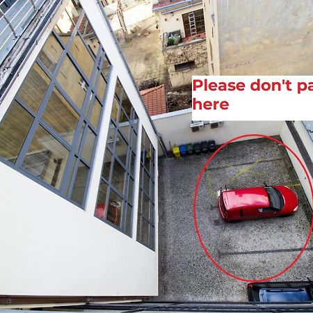 Ruterra Red Roofs View With Garage Apartment ปราก ภายนอก รูปภาพ